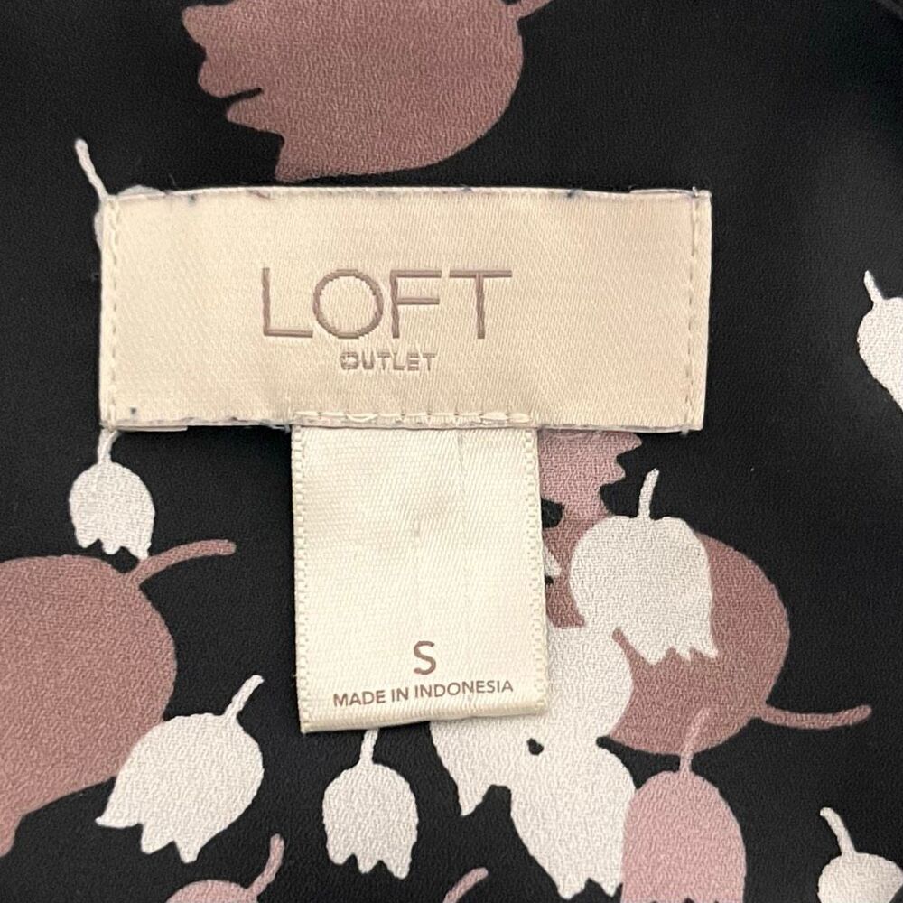 LOFT Outlet Black Floral Cold Shoulder Top Size S - Picture 3 of 4